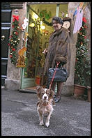 Christmas shopping near the Piazza di Spagna (Spanish Steps)