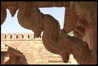 Digital photo titled fatehpur-sikri-corner-beam
