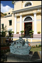 Digital photo titled el-convento-statue