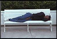 Sleeping on a bench in Atlantic City (New Jersey)