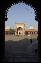 Digital photo titled jami-masjid-from-badshahi-darwaza